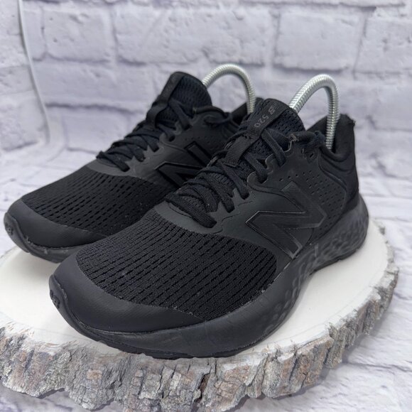 New Balance Womens 520 V7 W520CK7 All Black Running Shoes Sneakers Size 7 - Picture 4 of 11